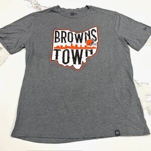 New Era Cleveland Browns Town T-Shirt Tee Shirt Men's Size Large NFL
